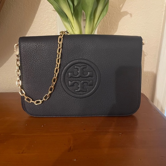 Tory Burch Bombe Convertible Clutch - Picture 2 of 5